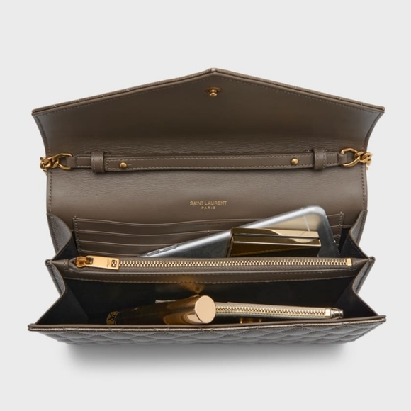 ***RESERVED! ***SOLD OFF OF PLATFORM! Saint Laurent Envelope Triquilt YSL WOC - Picture 9 of 16